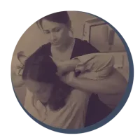 Un massage holistique spécifique Nuad Bo Rarn chez Odamaya à Saint Germain Laval